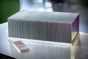 Gelijmde en geperste samengestelde heatsink