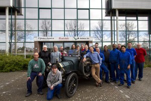 T-Ford World Tour rijdt voor SOS Kinderdorpen